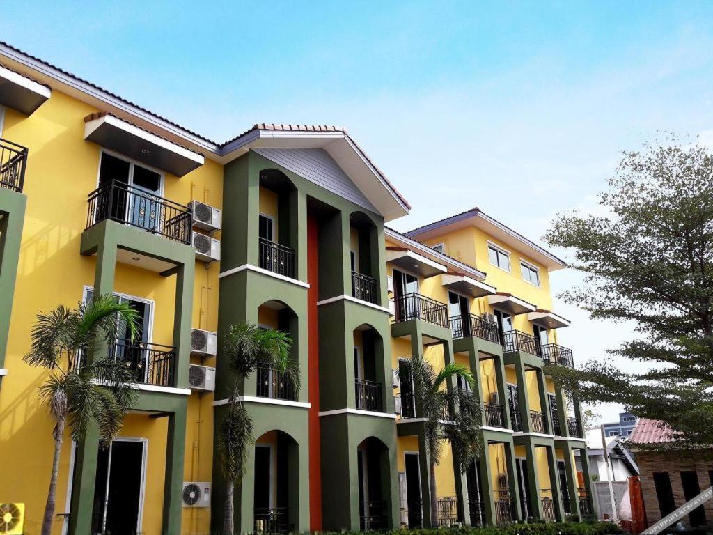 B2 Buriram Boutique And Budget Hotel Eksteriør bilde