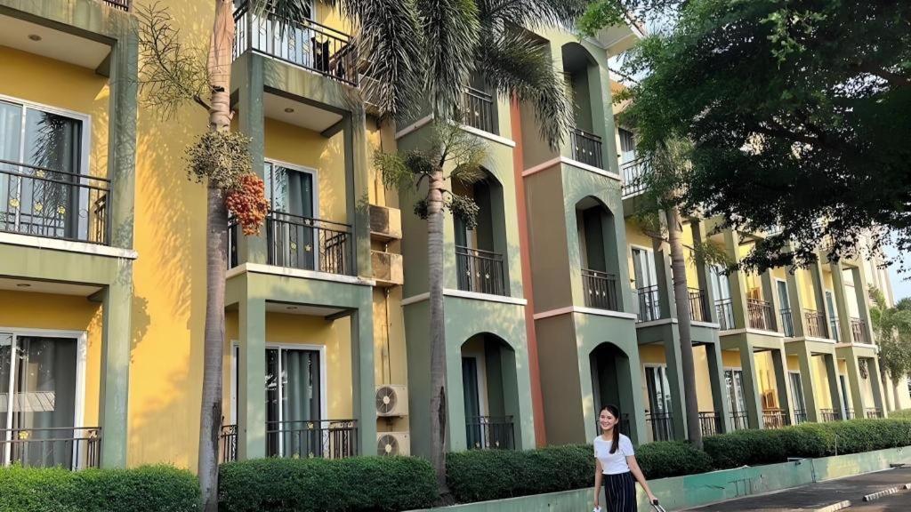 B2 Buriram Boutique And Budget Hotel Eksteriør bilde